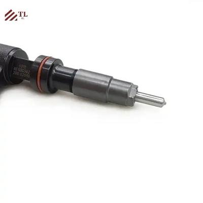 095000-6310 Common Rail Injector Untuk John Deere Truck Diesel Pump 095000-6311 RE530362